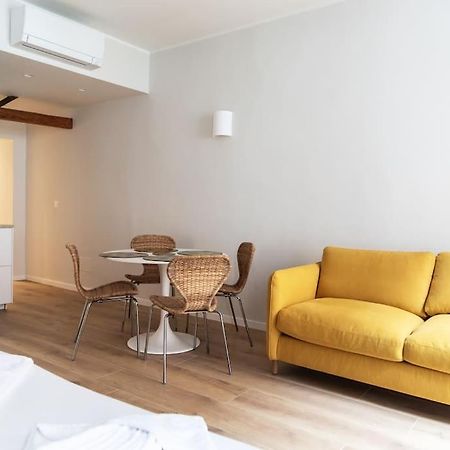 Youhosty - Ticinese Suite 1 Milano Exteriör bild