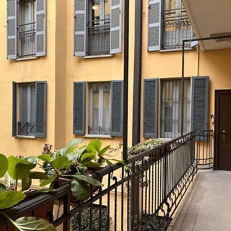 Youhosty - Ticinese Suite 1 Milano Exteriör bild